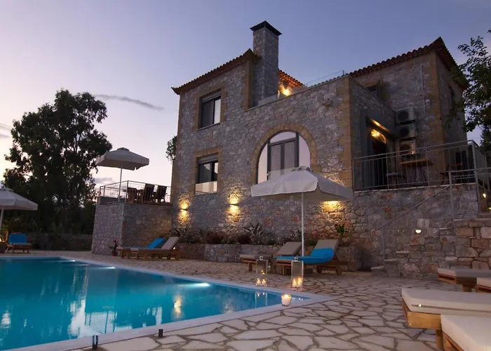 Irini By Elrin Mani Villa