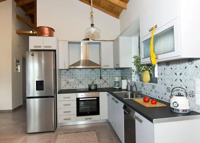 Villa Irini By Elrin Mani *